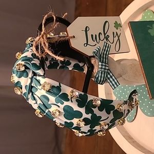 New St. Patrick's Patty's Day green bling shamrock headband! 🍀✨️